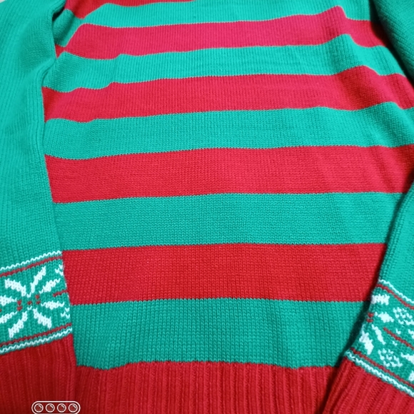 Christmas Sweater 🎄 Rocking Santa 🎅 Great Condition - Picture 7 of 7